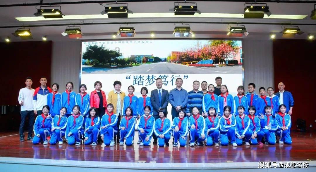 泪目!46年后,她跪倒在母亲的怀里大哭